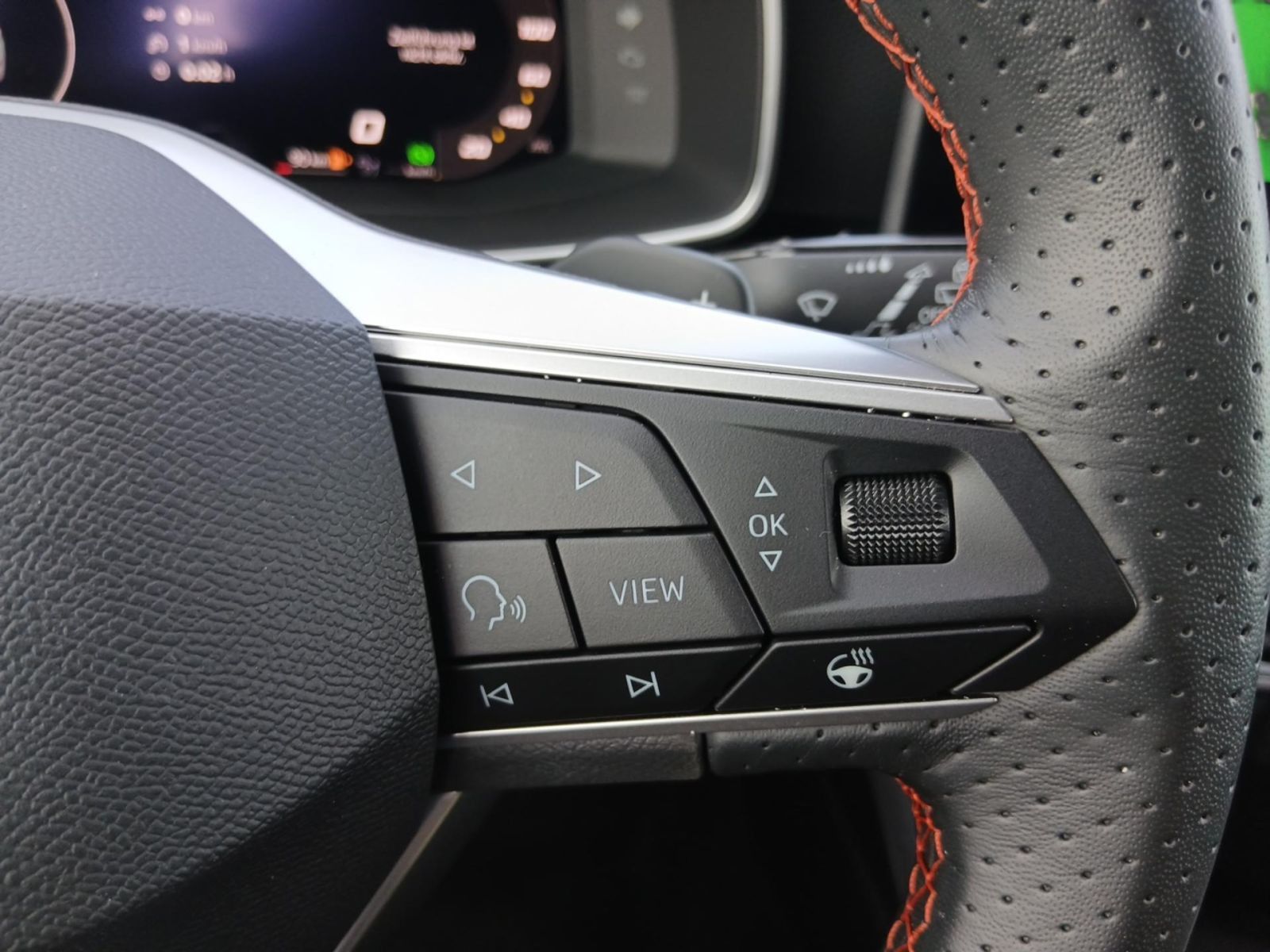Seat Leon ST 2.0 TDI FR DSG *AHK*NAV+*Vision+*ACC*