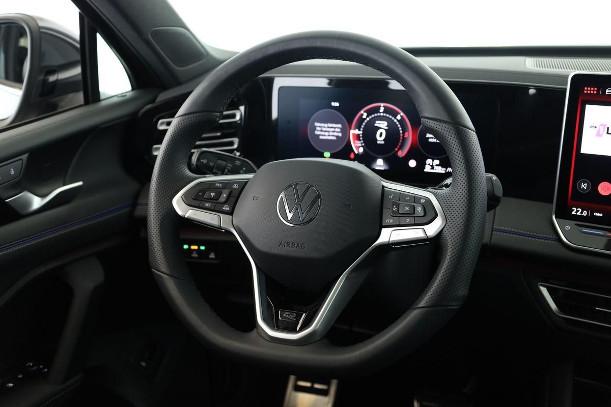 Volkswagen Tiguan 2.0 TDI 4M DSG R-Line Leder Pano Navi 360