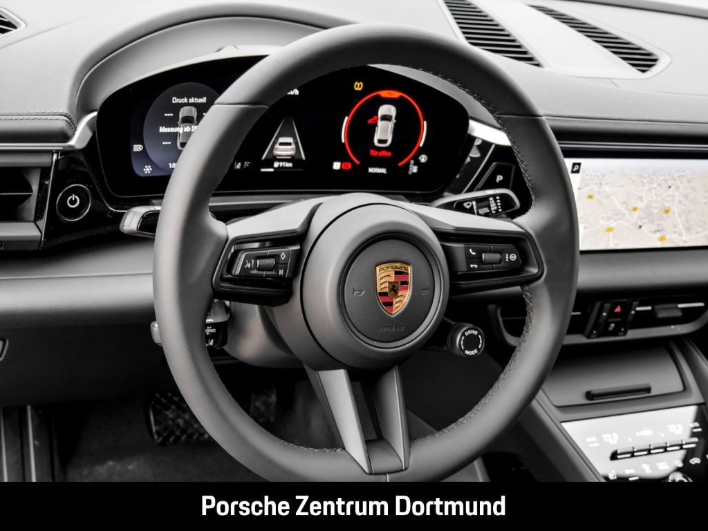 Porsche Macan - Samsaru's Car Outlet