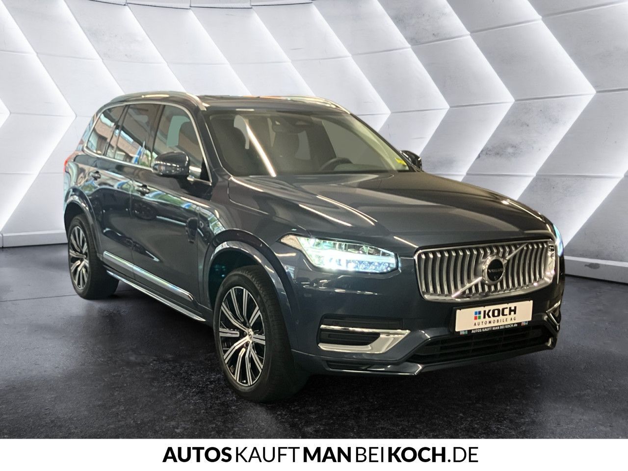 Volvo XC90 B5 AWD Plus Bright ACC AHK PANO STHz 360 HK
