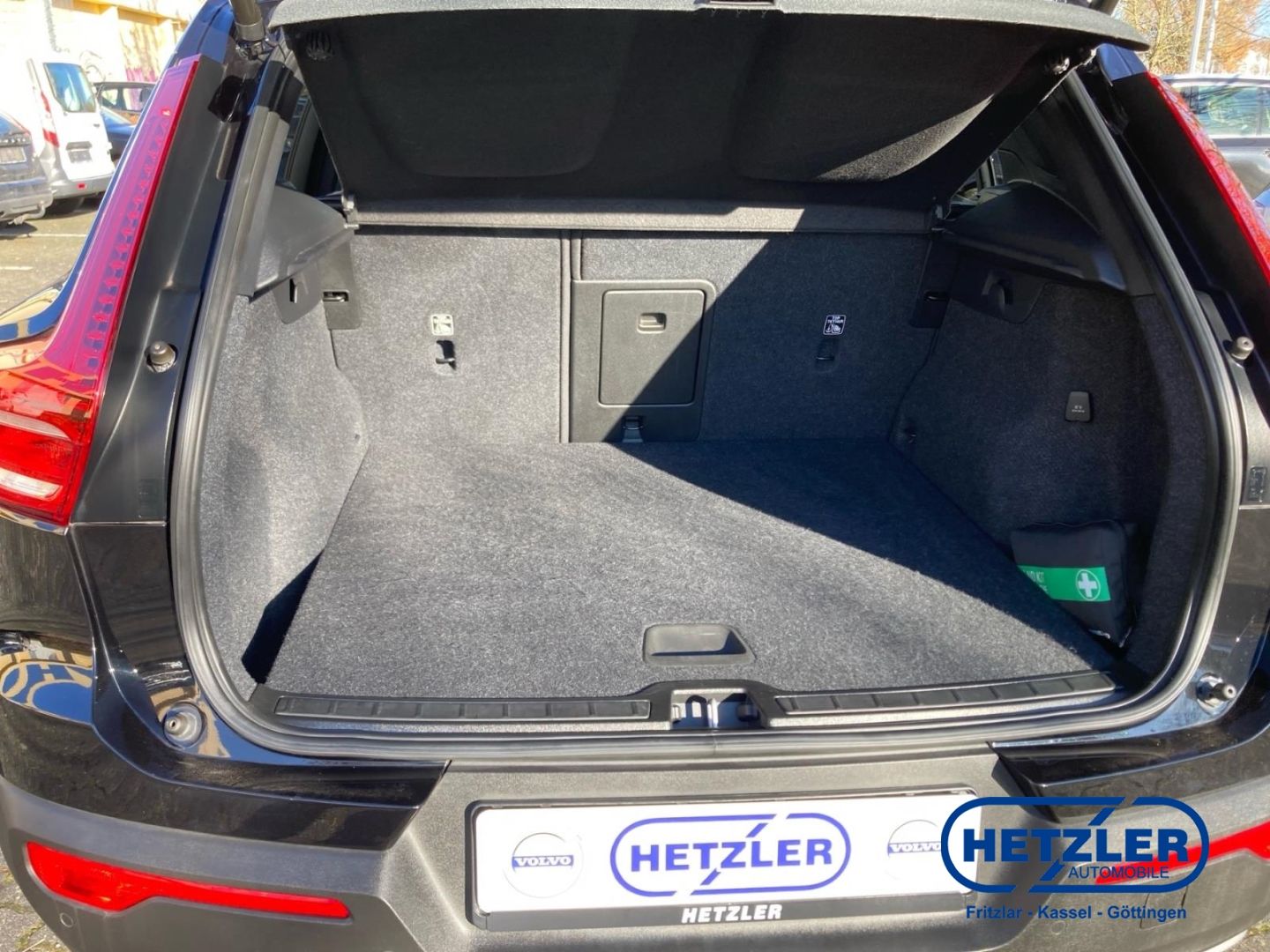 Volvo XC40 T3 Momentum Pro 2WD AHK Navi Soundsystem LE