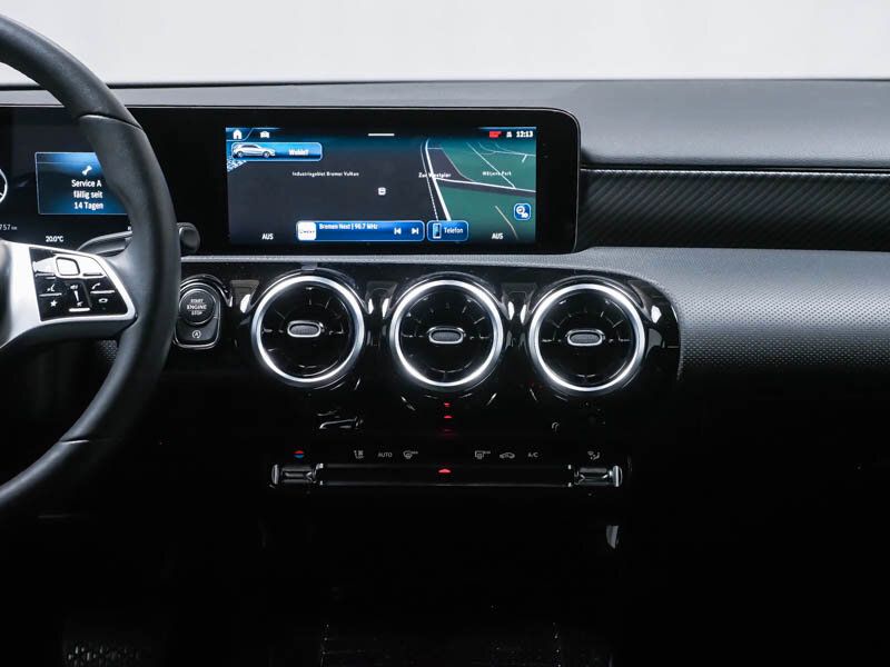 Mercedes-Benz A 180 PROGRESSIVE - Samsaru's Car Outlet