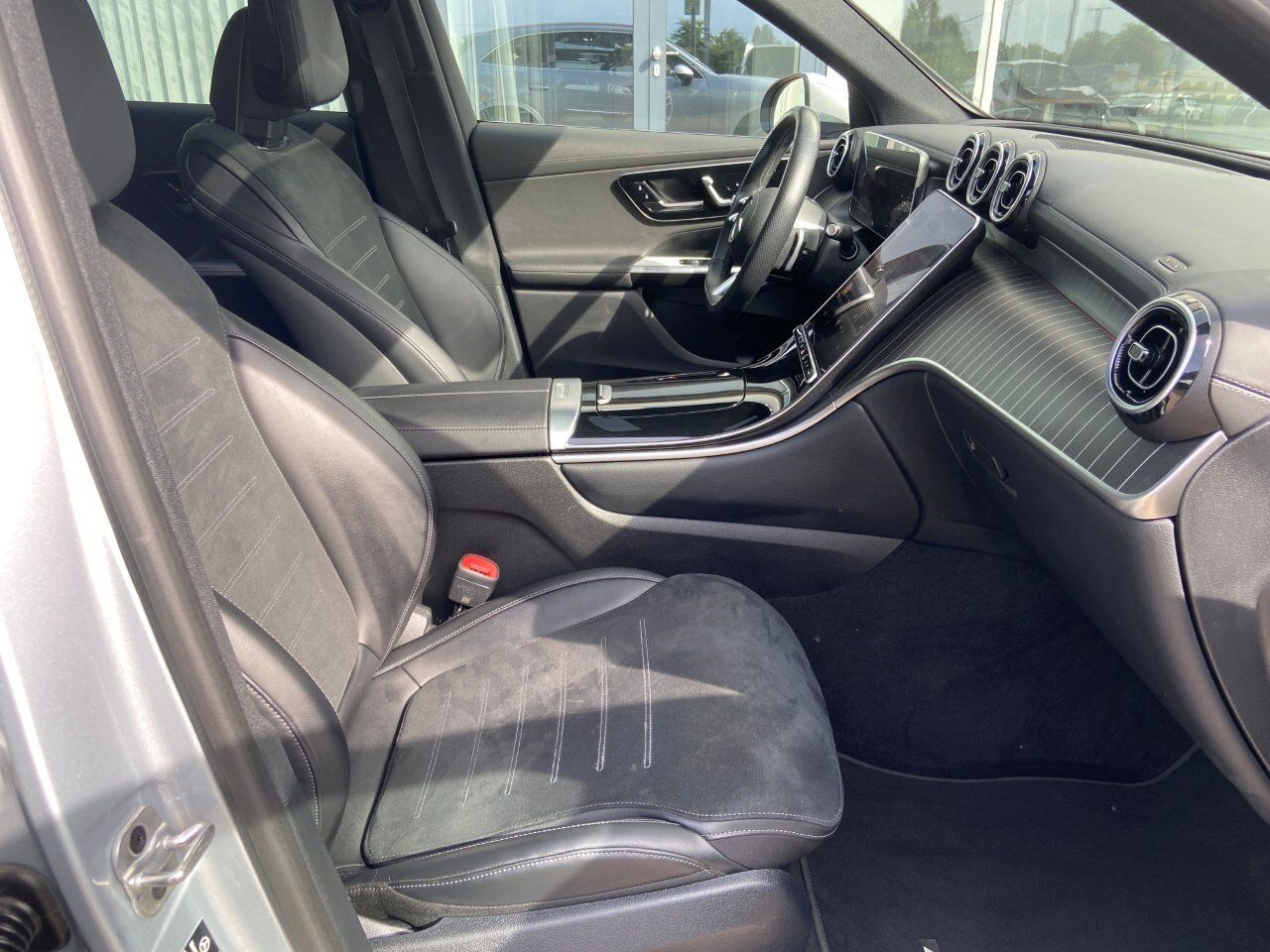 Mercedes-Benz GLC 300 e 4M AMG-Premium+AHK+Pano+Distronic+Keyl