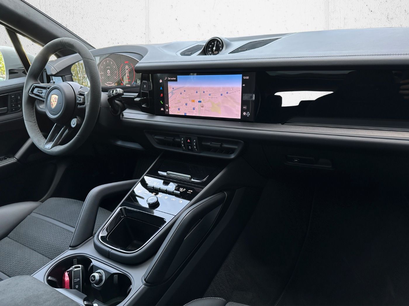 Porsche Cayenne GTS GT-Sportlenkrad PANO Sportsitze