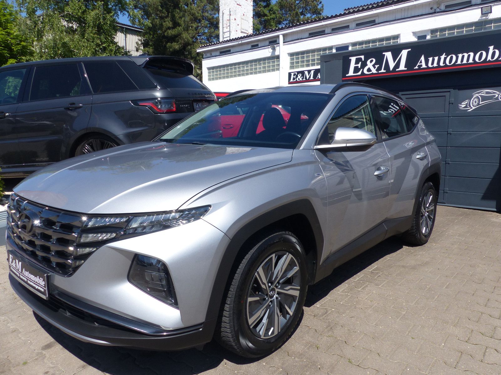 Hyundai Tucson Select 2WD - Samsaru's Car Outlet