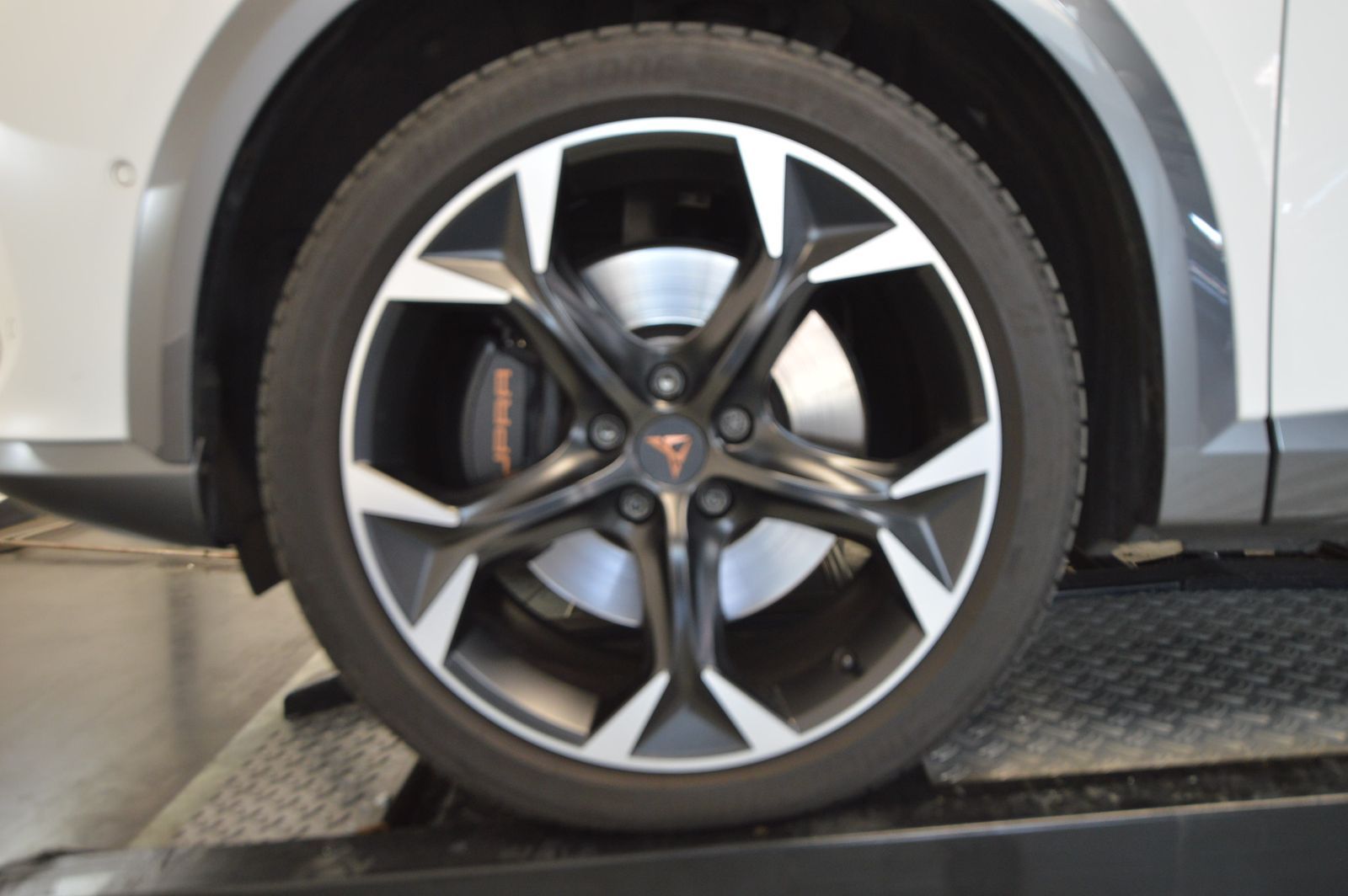 Cupra Formentor 2.0 TSI VZ - Samsaru's Car Outlet