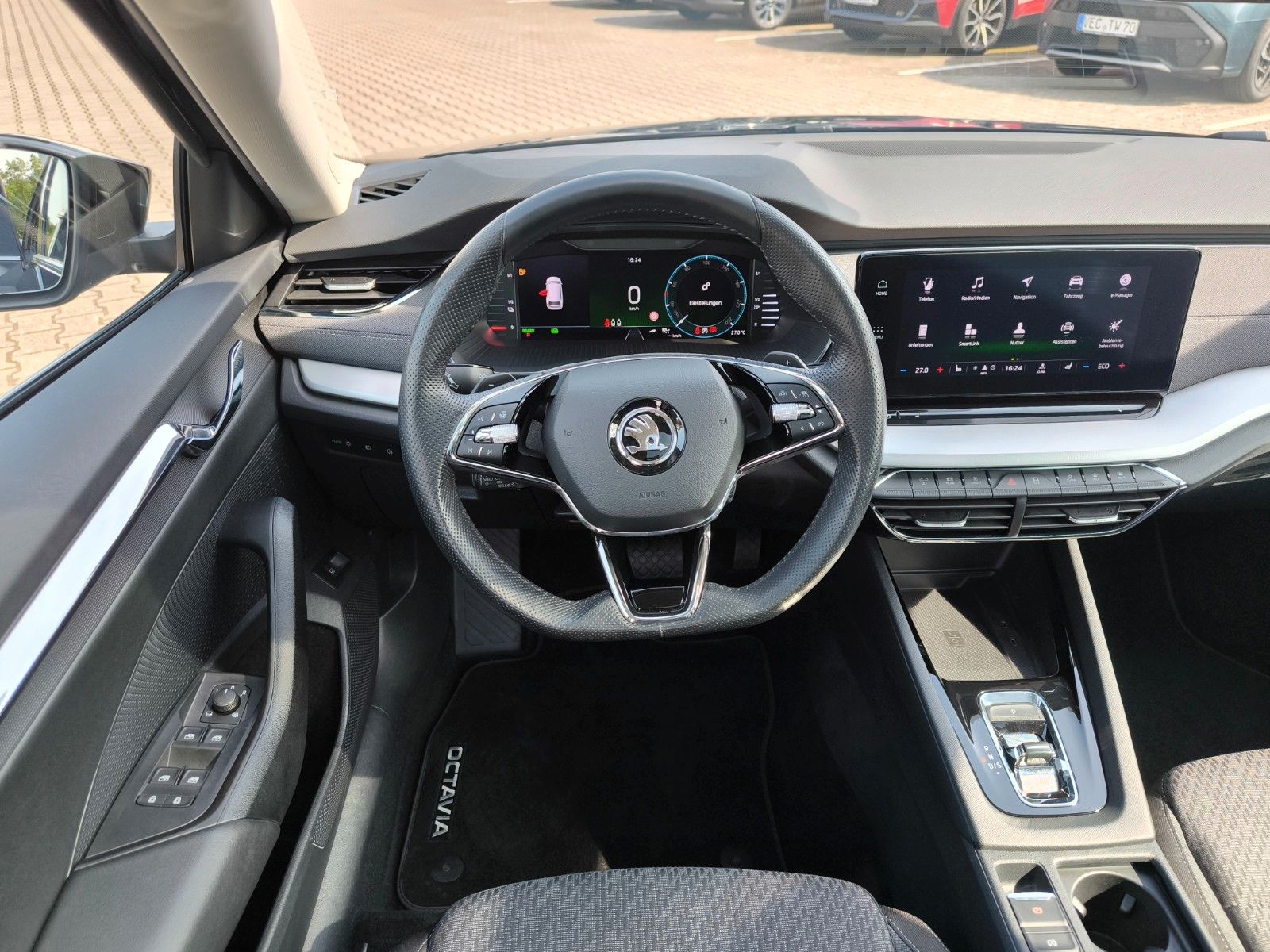 Skoda Octavia Combi First Edition iV - Samsaru's Car Outlet