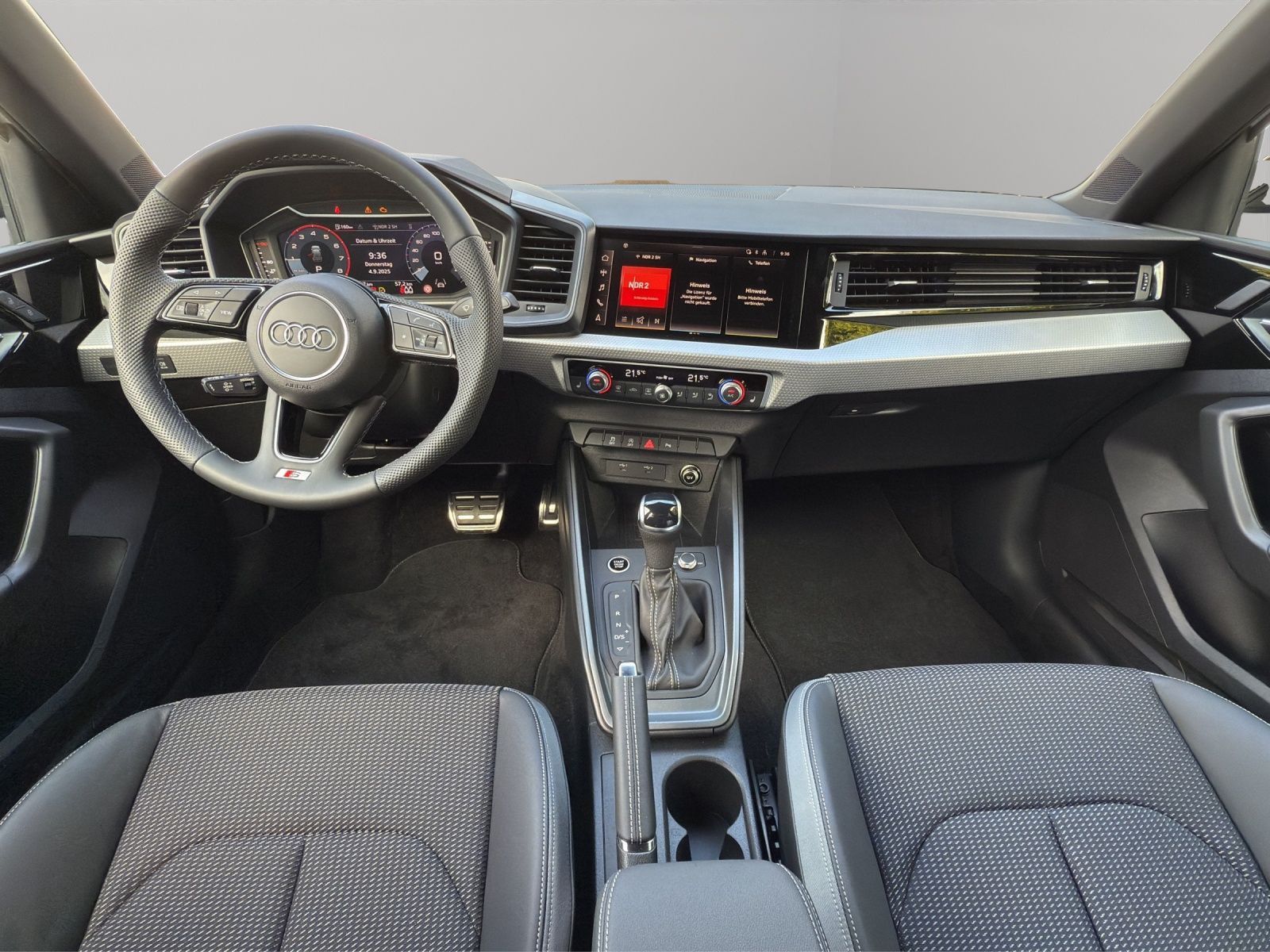 Audi A1 Sportback S line 35 TFSI S tronic Optik schw.