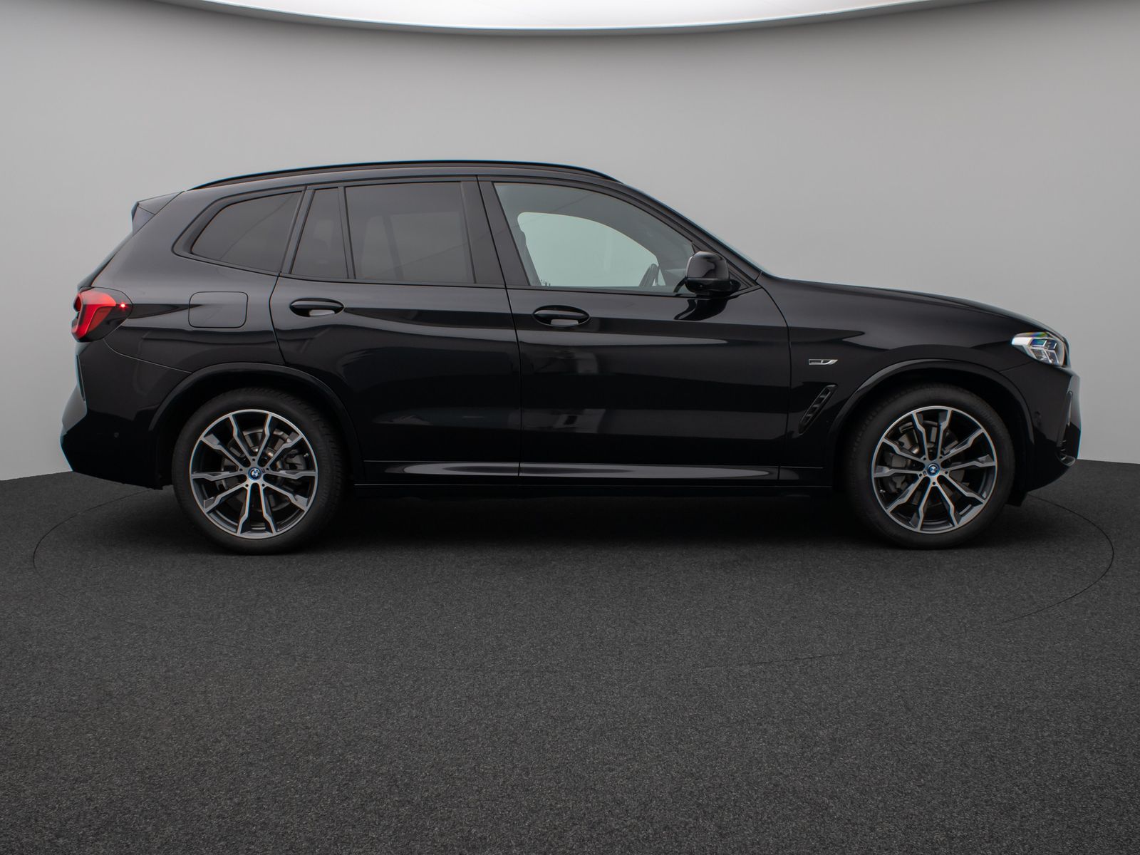 BMW X3 xD30e M Sport - Samsaru's Car Outlet