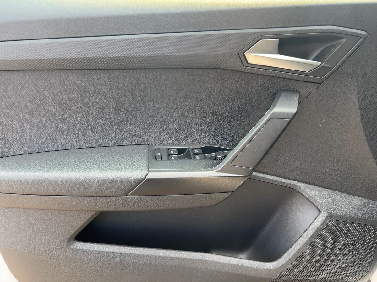 Seat Arona 1.0 TSI Style DSG - Samsaru's Car Outlet