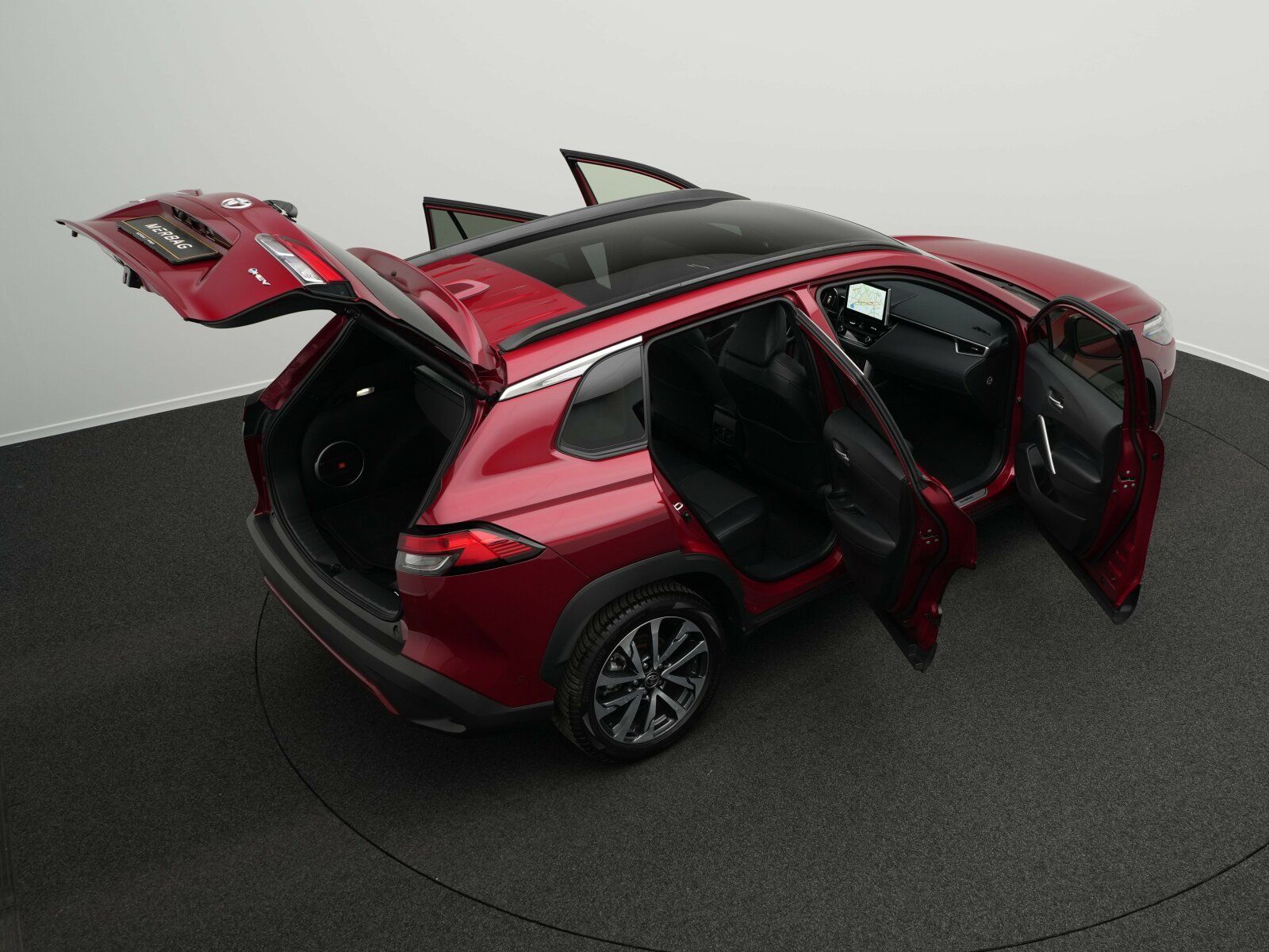 Toyota Corolla Cross 2.0 Hybrid Lounge FWD
