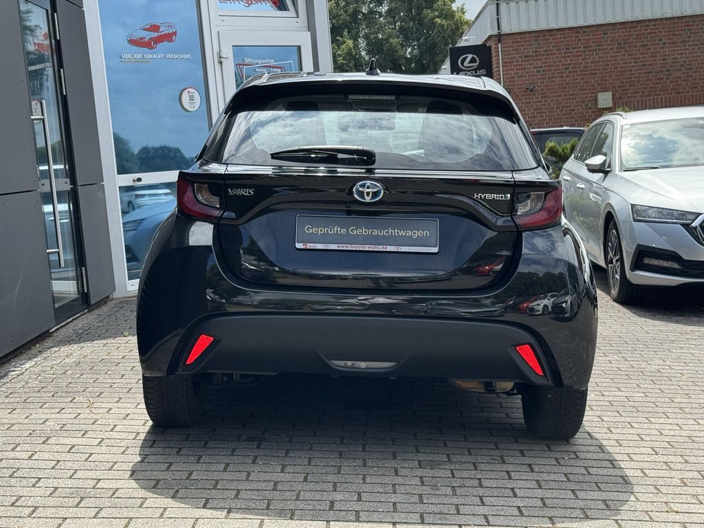 Toyota Yaris 1.5 Hybrid Business Edition - Samsaru's Car Outlet