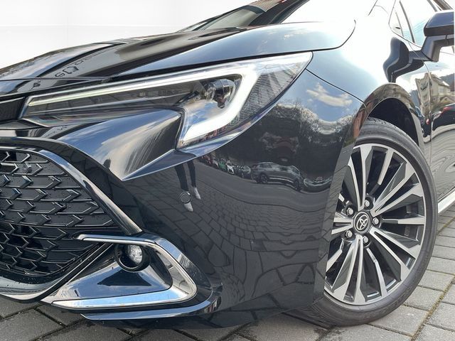 Toyota Corolla Touring Sports 1.8 Hybrid - Samsaru's Car Outlet