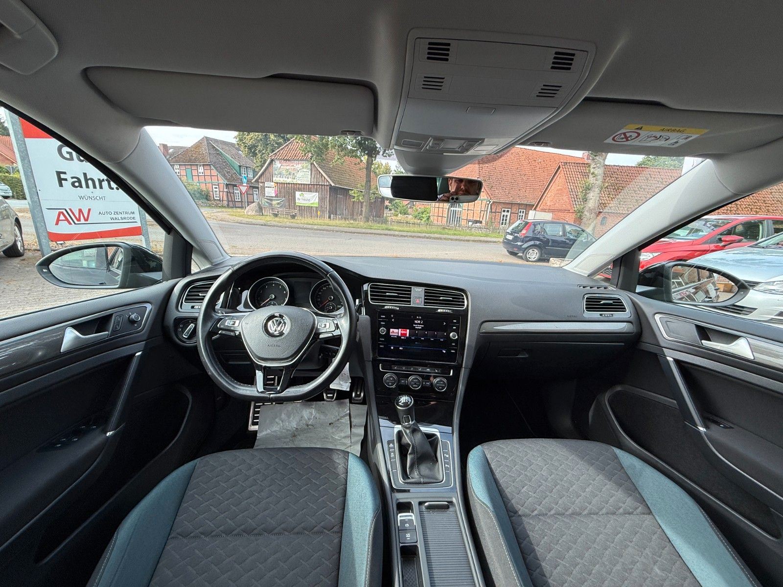 Volkswagen Golf VII Variant IQ.DRIVE - Samsaru's Car Outlet