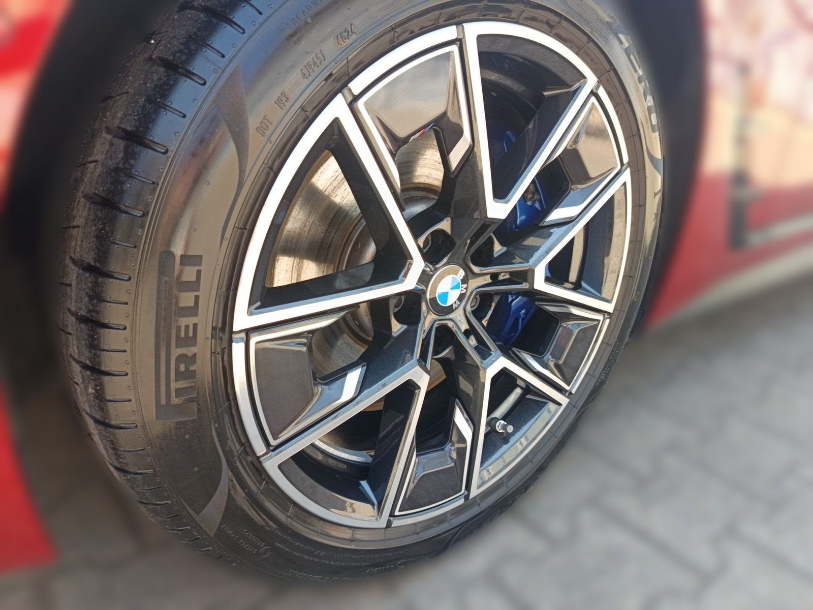 BMW i4 eDrive40 M SPORTPAKET+LIVE COCKPIT PRO+HARMAN