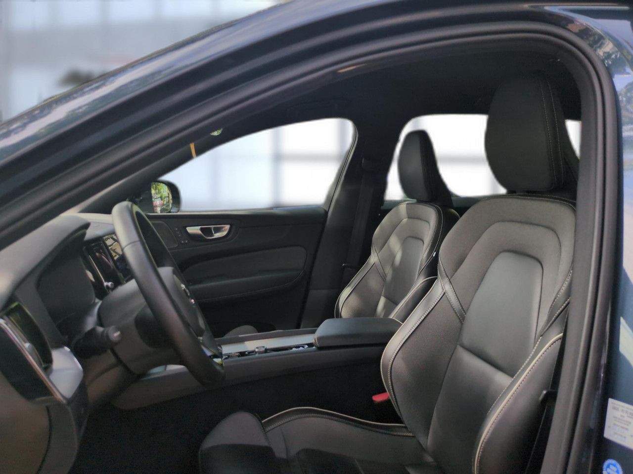 Volvo XC 60 Plus Dark AWD