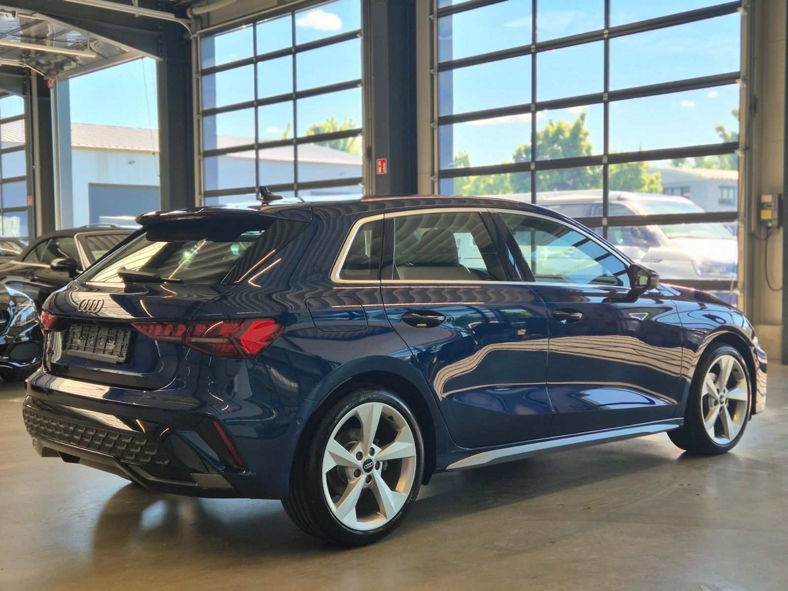 Audi A3 SPORTBACK 35 TDI S-LINE - Samsaru's Car Outlet