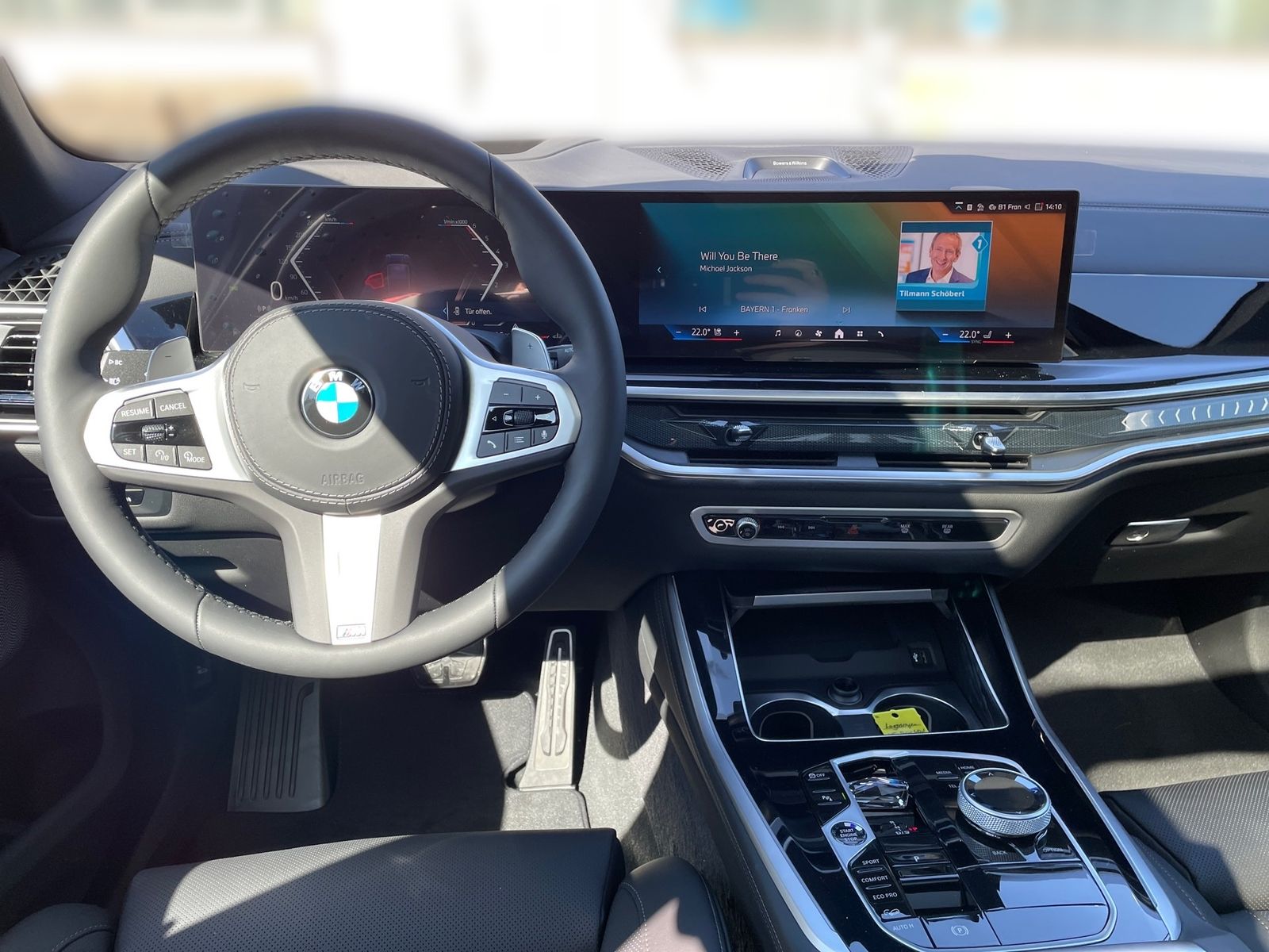 BMW X5 xDrive40d M Sport B&W KeyLess Pano STH AHK Ai