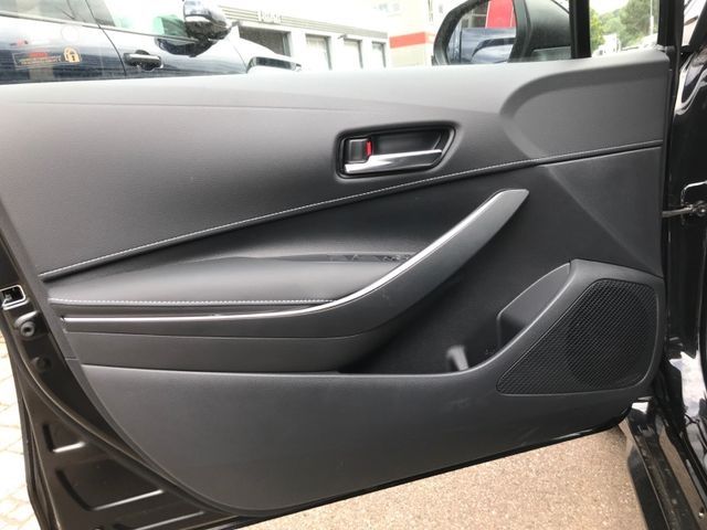 Toyota Corolla Touring Sports Hybrid - Samsaru's Car Outlet