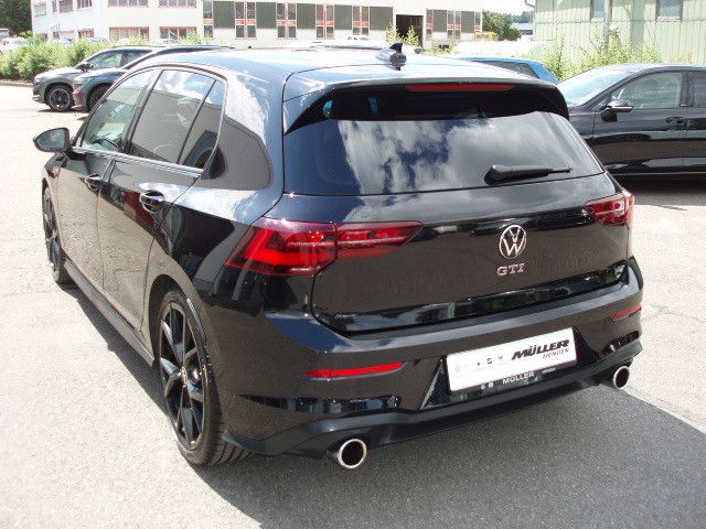 Volkswagen Golf GTI DSG - Samsaru's Car Outlet