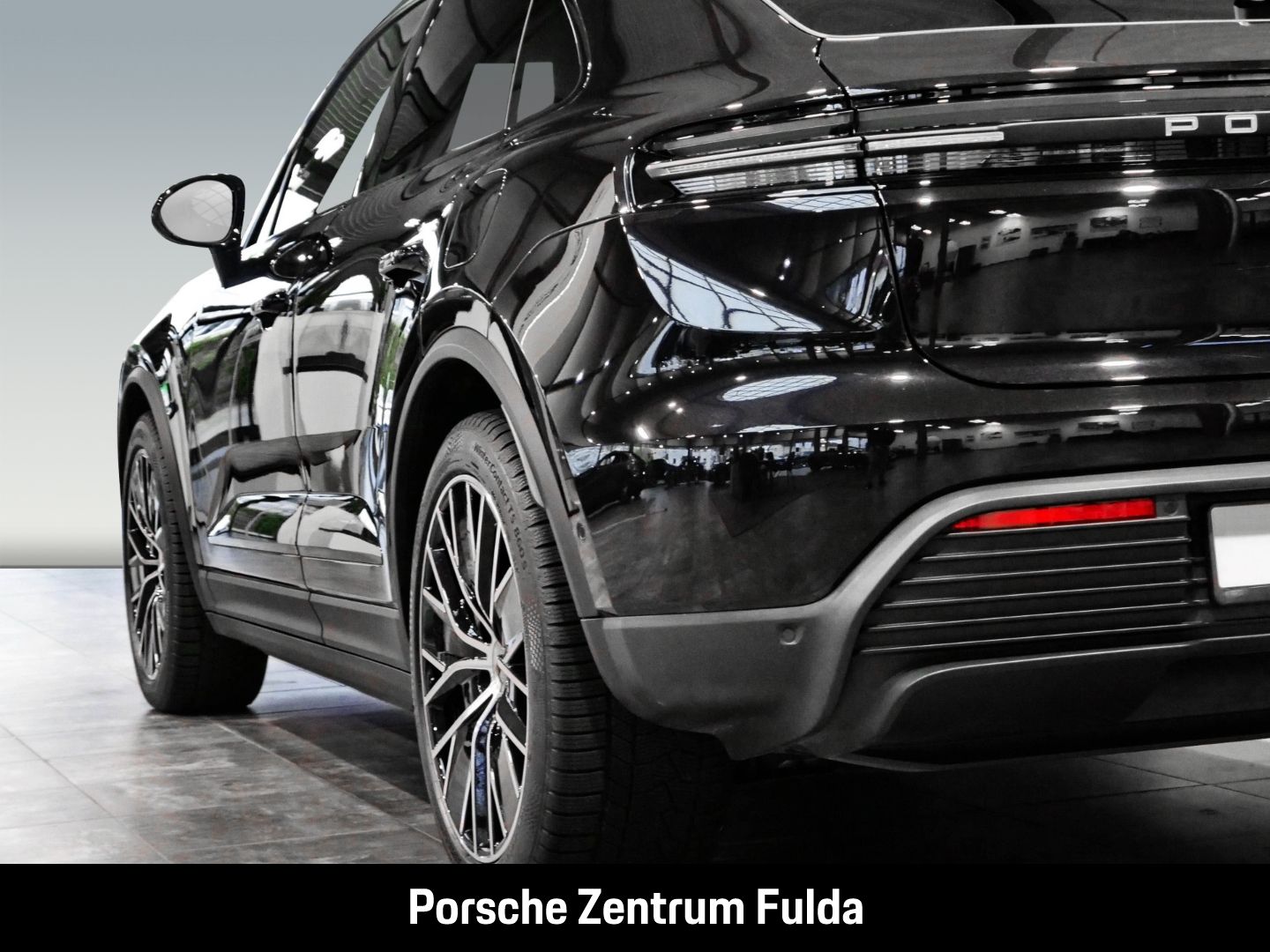 Porsche Macan 4 Luftfederung BOSE LED-Matrix 21-Zoll