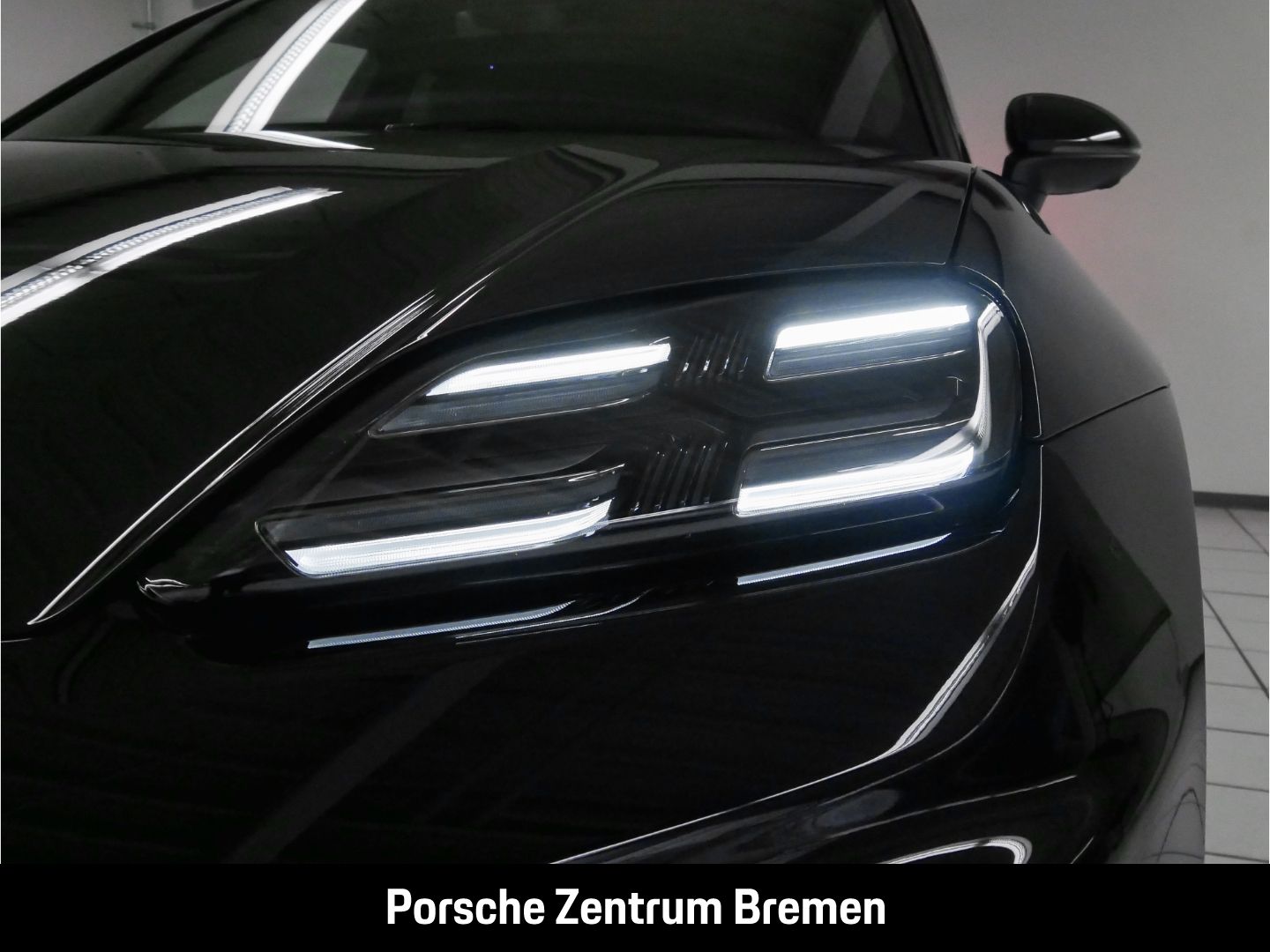 Porsche Macan 4 - Samsaru's Car Outlet