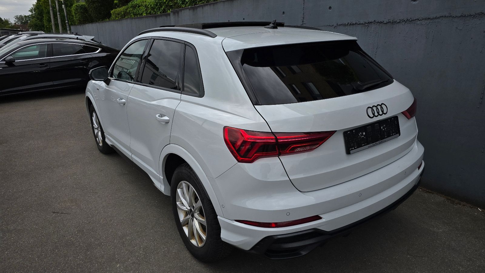 Audi Q3 45TFSI e S tronic 3 x S line Pano/ACC/360/AHK