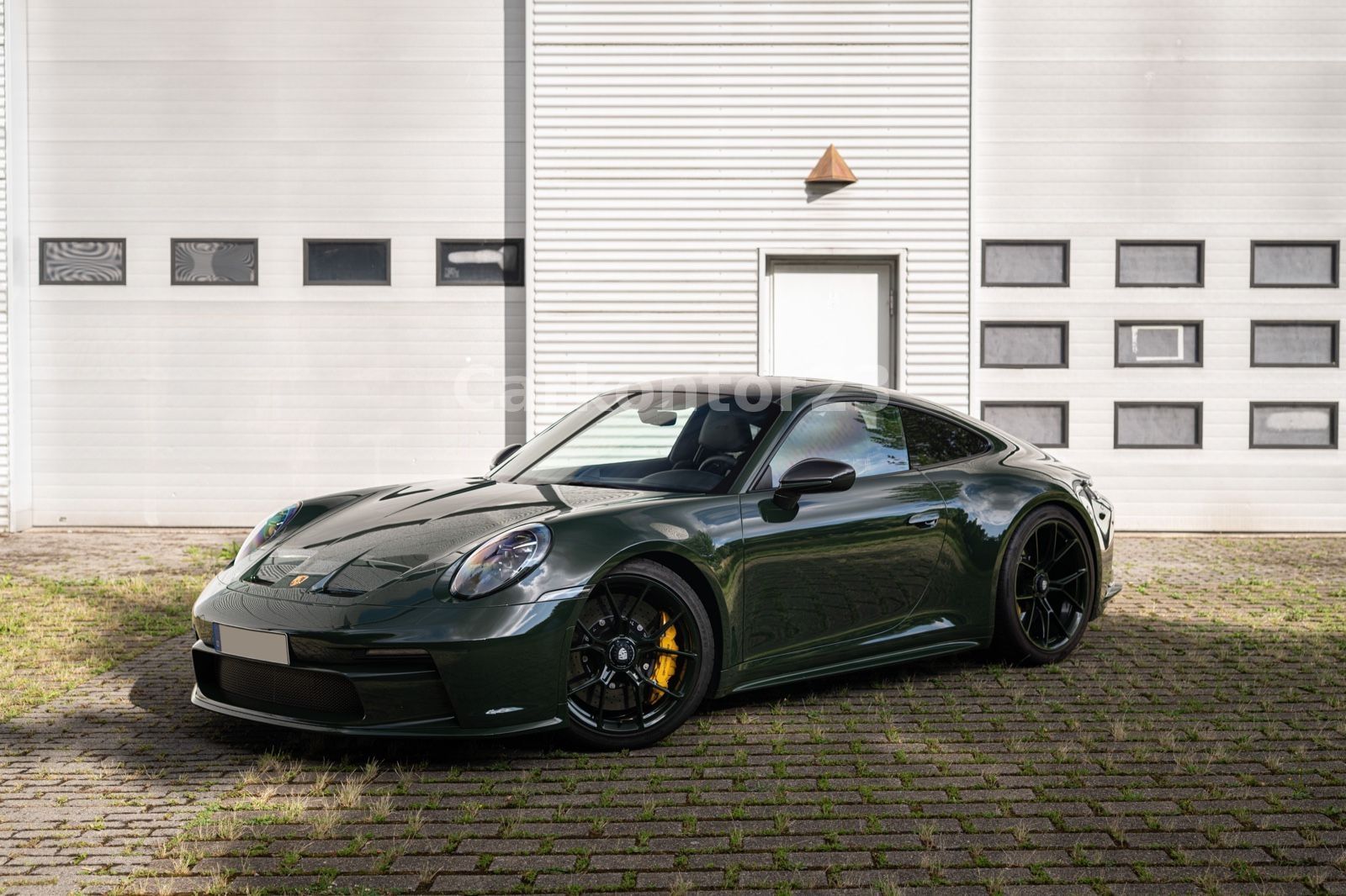 Porsche 992 GT3 Touring - Samsaru's Car Outlet