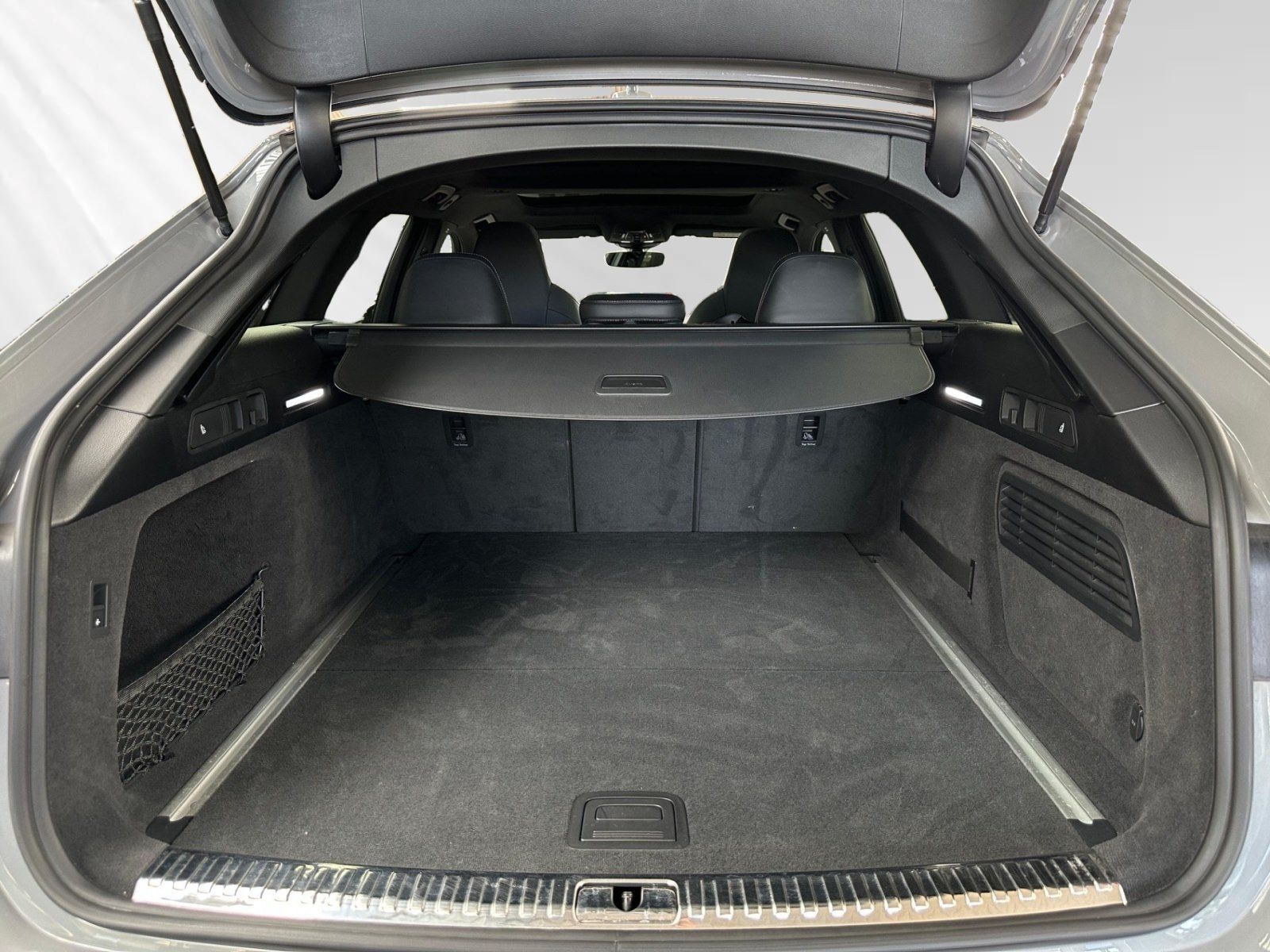 Audi RS6 Avant Pano|AHK|Standhzg.|B&O|8-Fach|LED