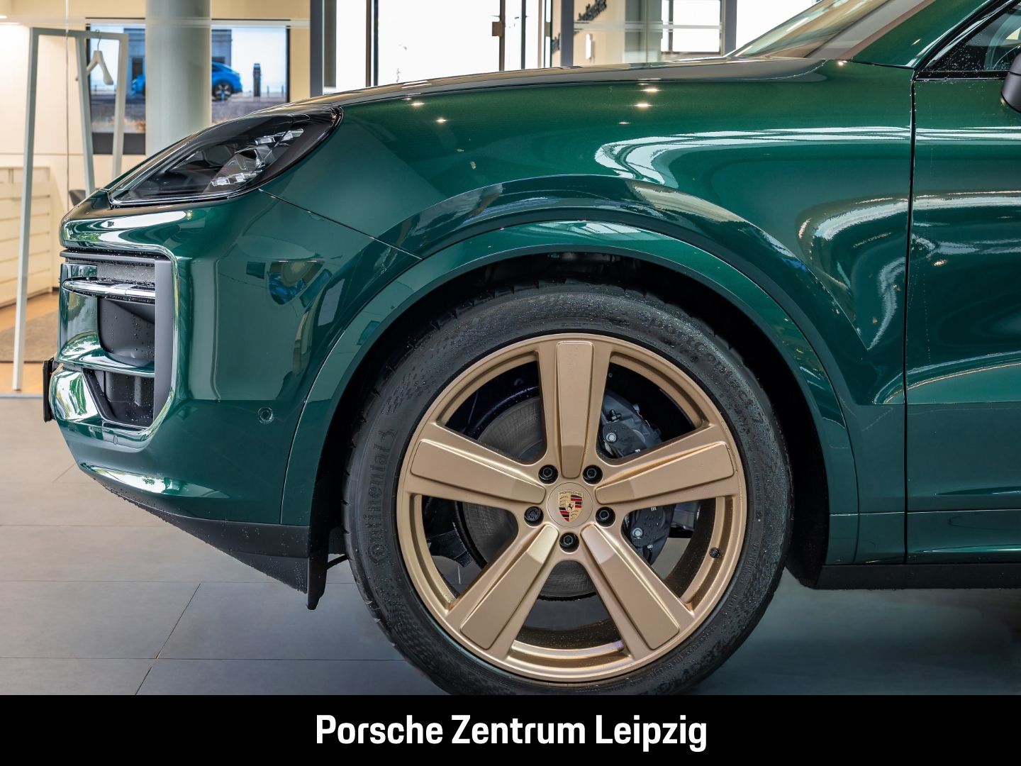 Porsche Cayenne Coupe FnW Racinggrün Luft 22Zoll SportDe