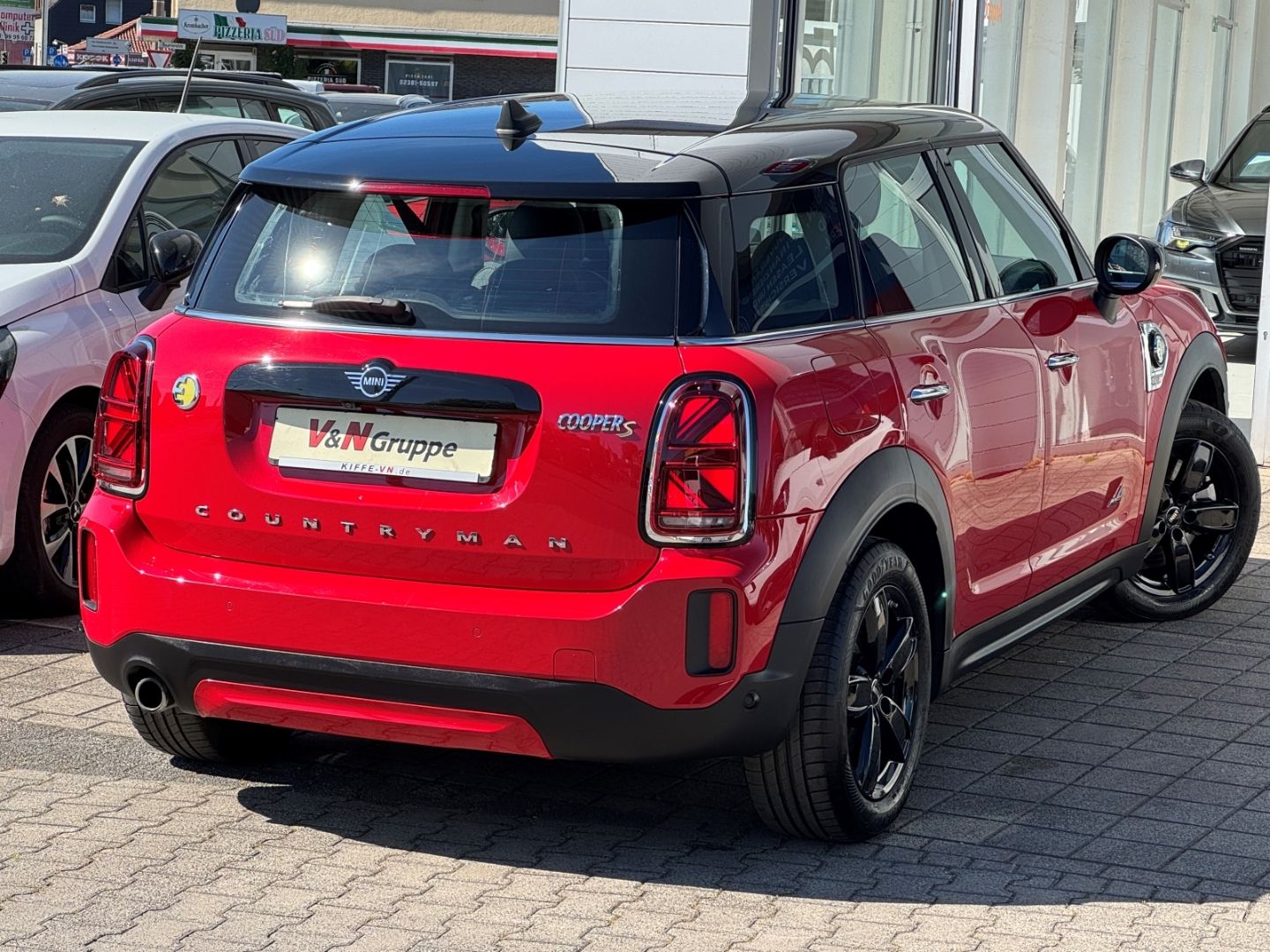 MINI Cooper SE Countryman ALL4 - Samsaru's Car Outlet