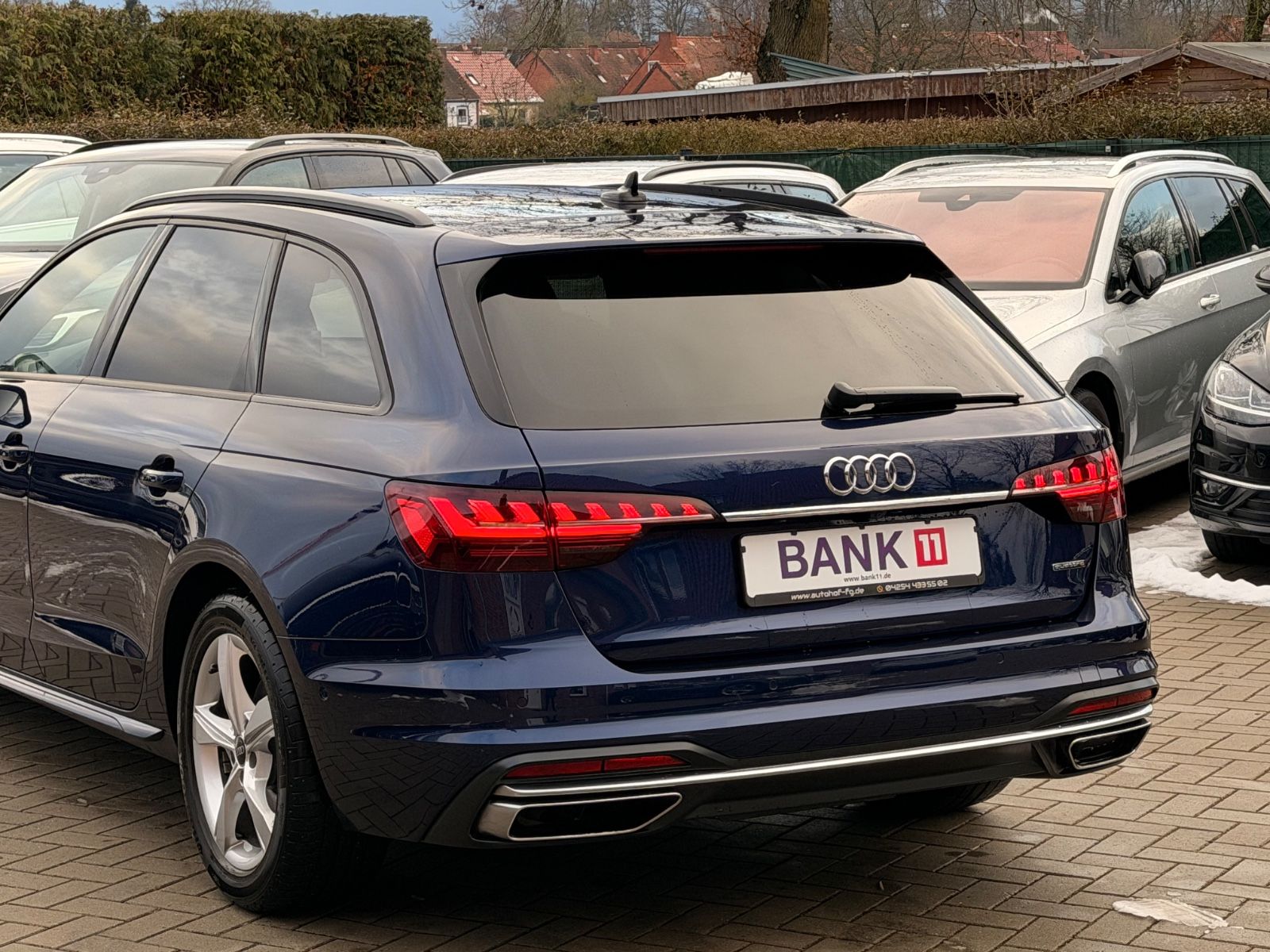 Audi A4 Avant 40 TDI quattro*AHK/HEAD-UP/KAMERA/SHZ*