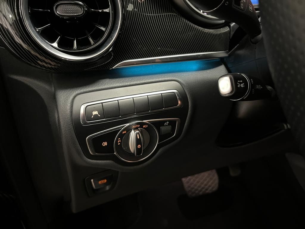 Mercedes-Benz V 300d EditionSport - Samsaru's Car Outlet