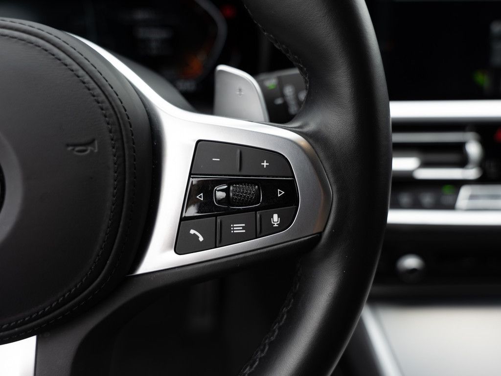BMW 330d Touring M-Sportpaket - Samsaru's Car Outlet