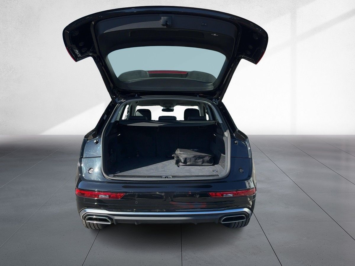 Audi Q5 TFSIe S line 55 quattro S tronic AHZV Head-up