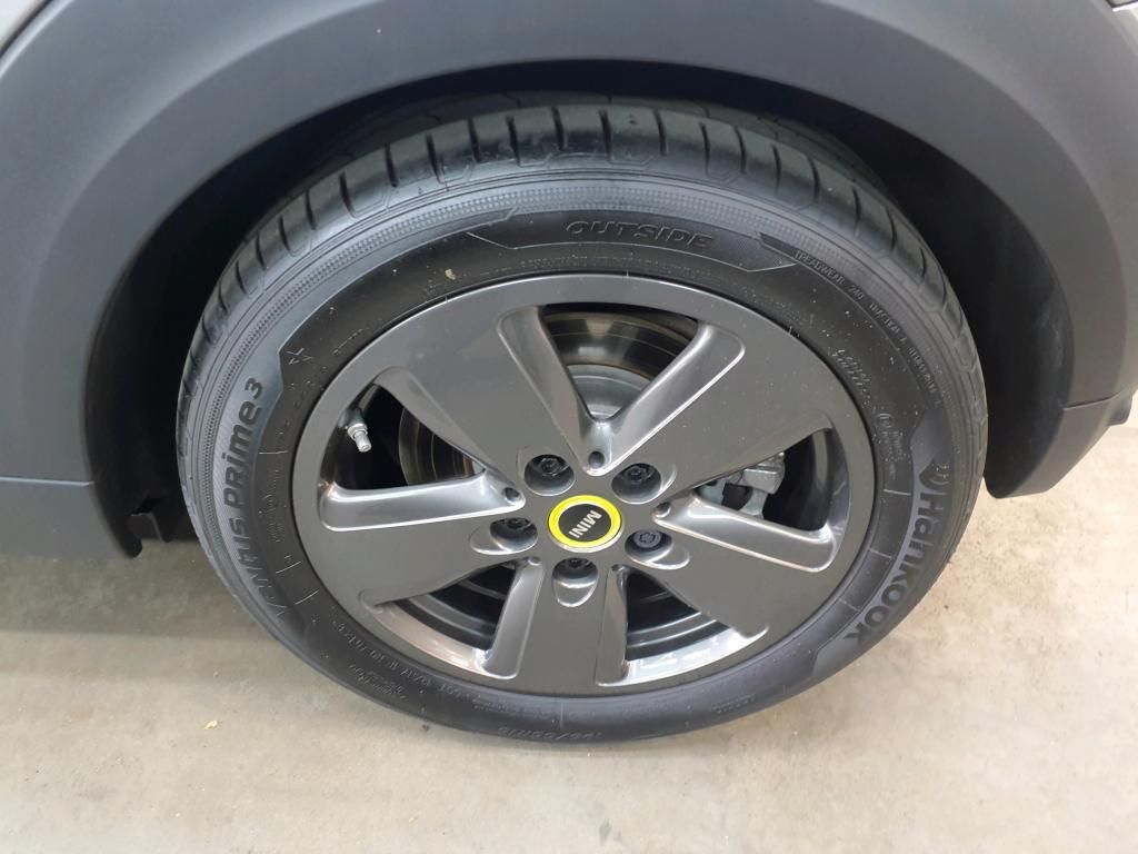 MINI Cooper SE Essential Trim - Samsaru's Car Outlet