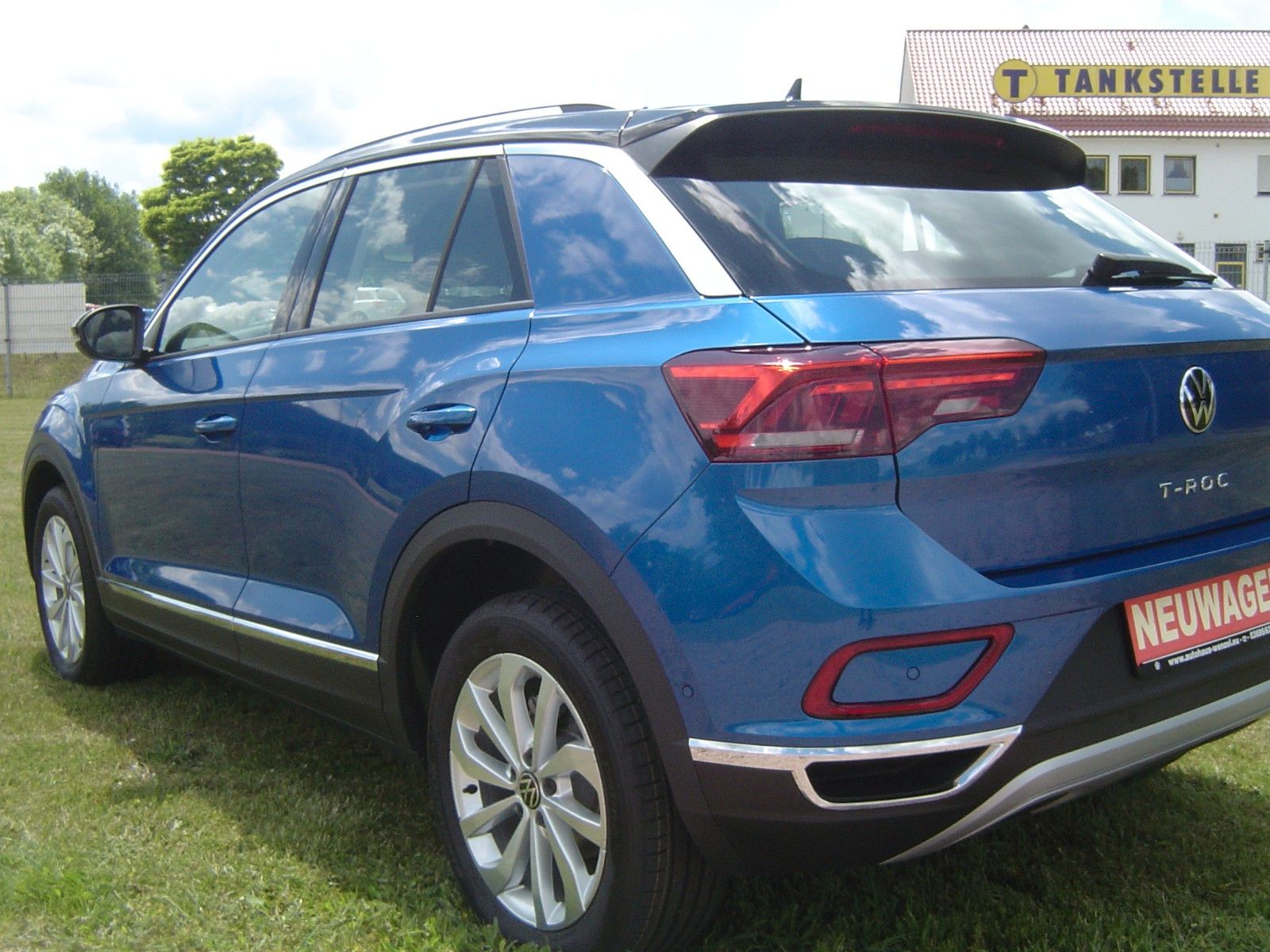 Volkswagen T-Roc 1.5 TSI OPF DSG Style - Samsaru's Car Outlet