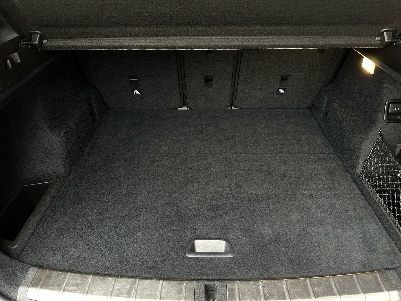 BMW X1 xDrive 25 i xLine - Samsaru's Car Outlet