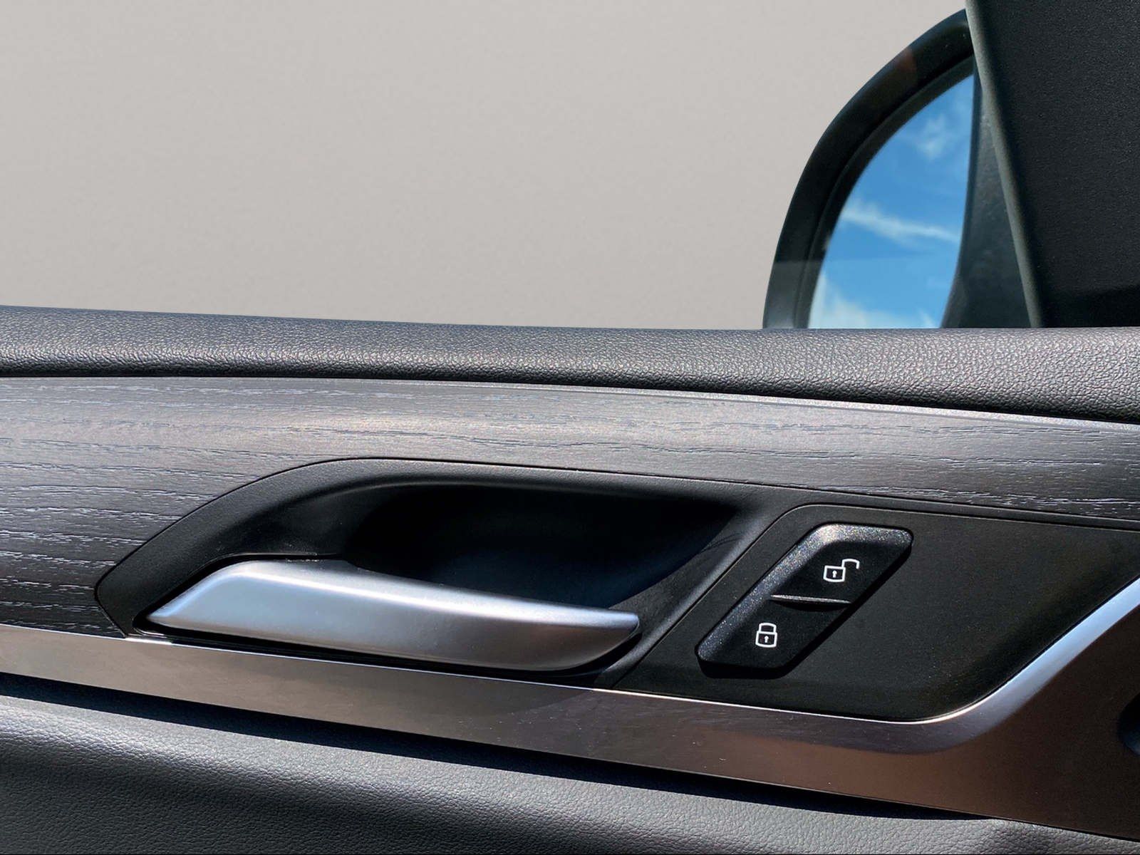 BMW X3 xDrive20i - Samsaru's Car Outlet