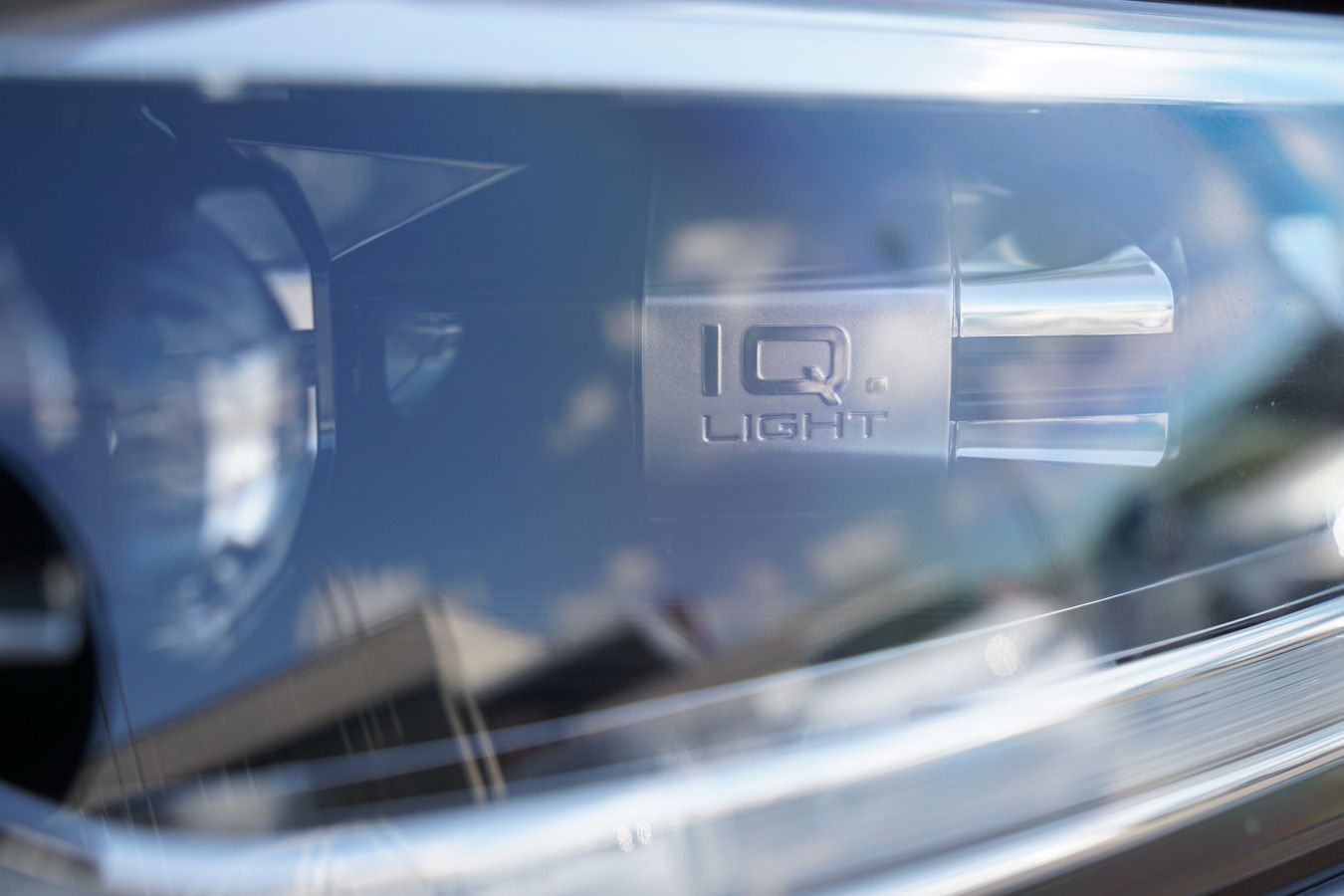 Volkswagen T-Roc R-Line 1.5 TSI DSG - Samsaru's Car Outlet
