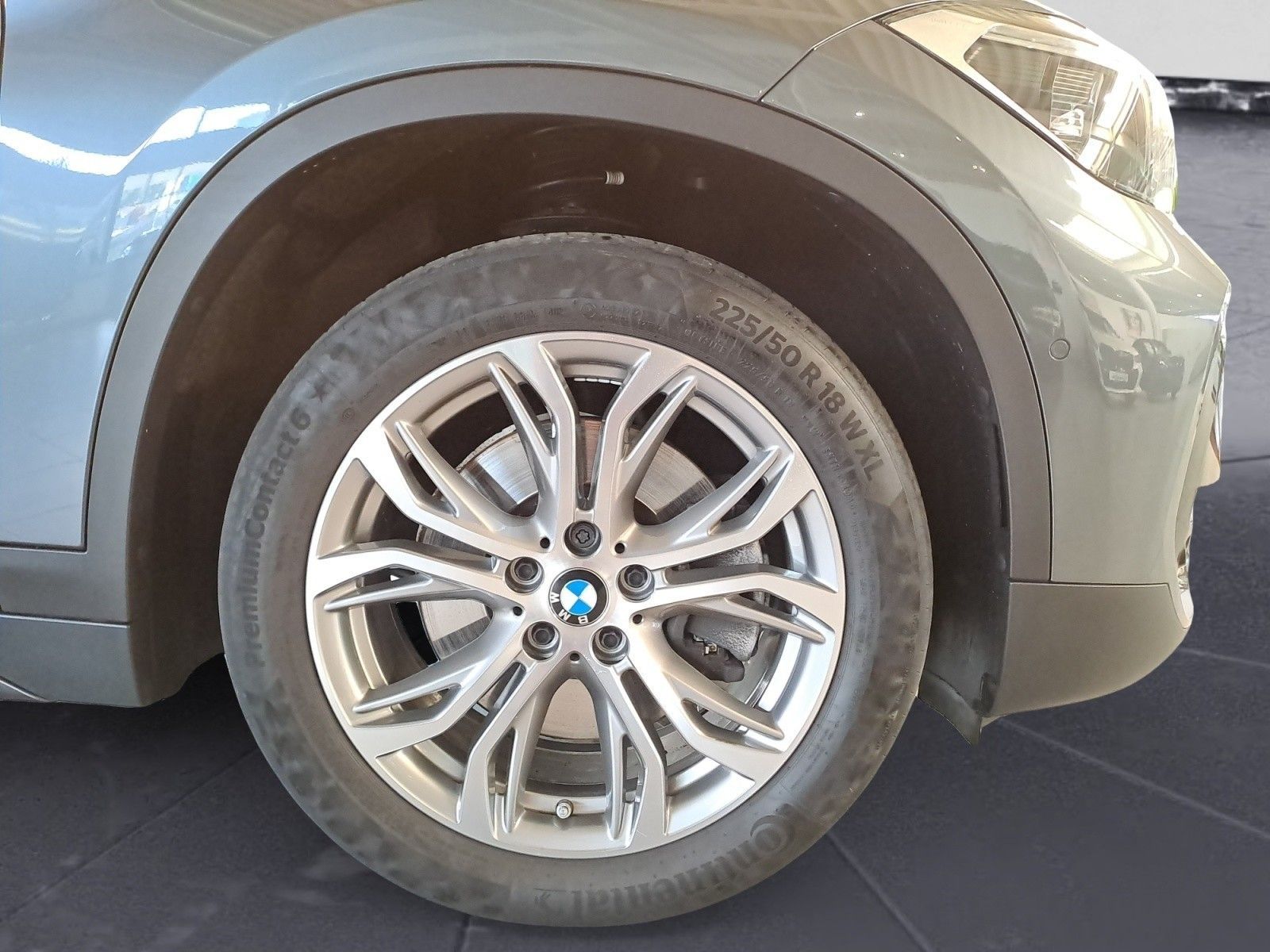 BMW X1 xDrive20d Sport Line - Samsaru's Car Outlet