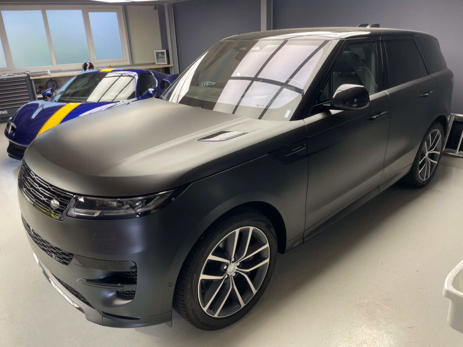 Range Rover Sport P530 First Editon Autobio - Samsaru's Car Outlet