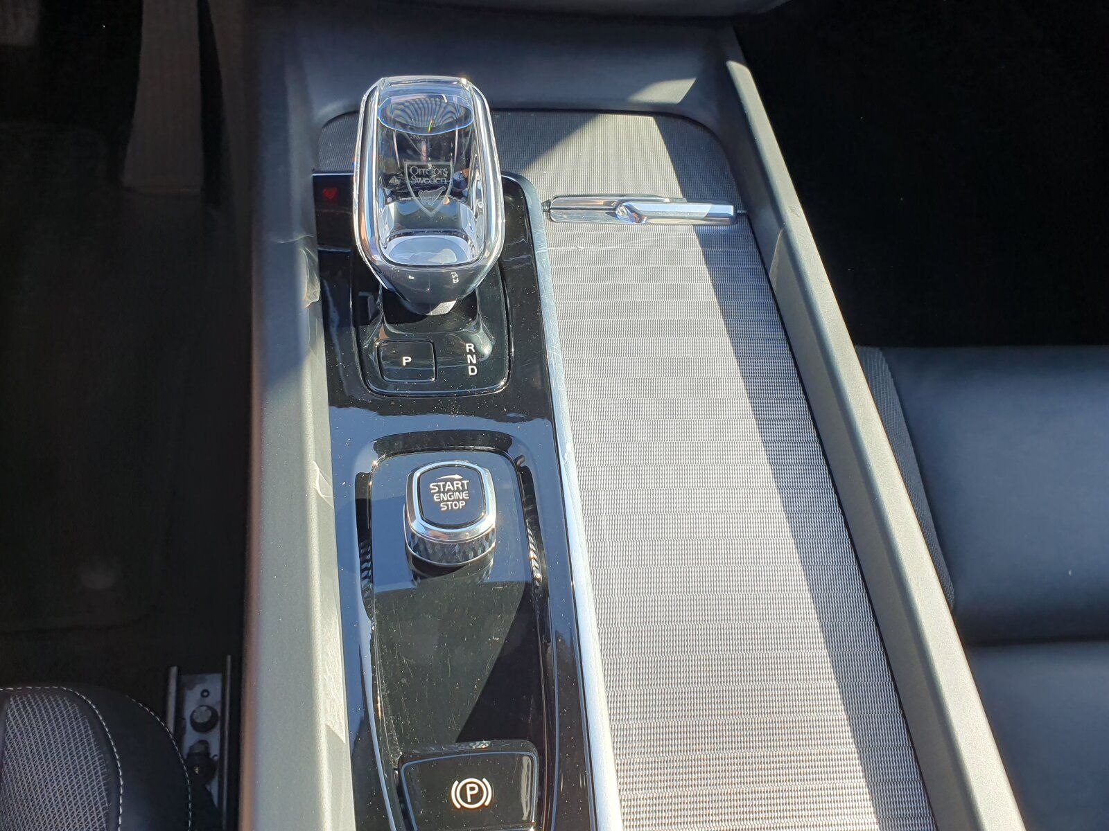 Volvo XC60 B4 AWD Plus Dark Keyless-Start/Autom./Klima