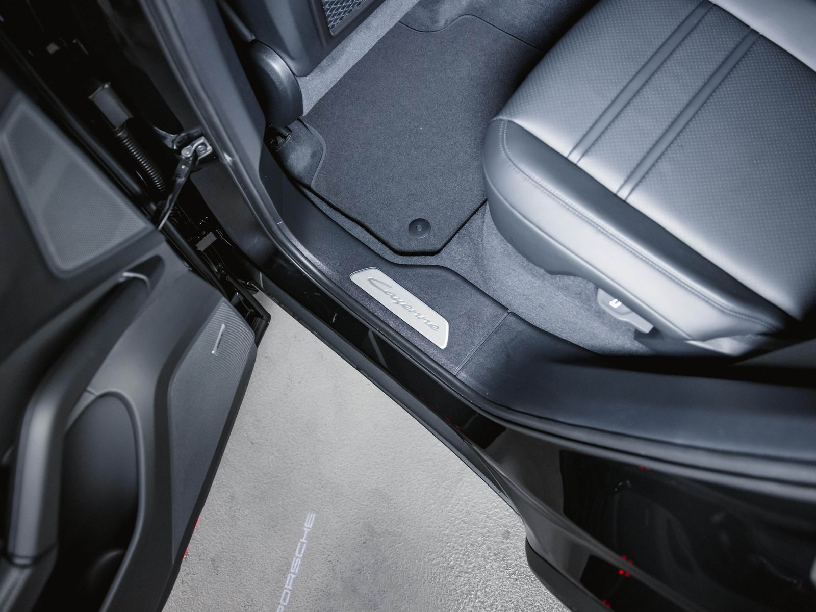 Porsche Cayenne E-Hybrid Sportabgasanlage BOSE