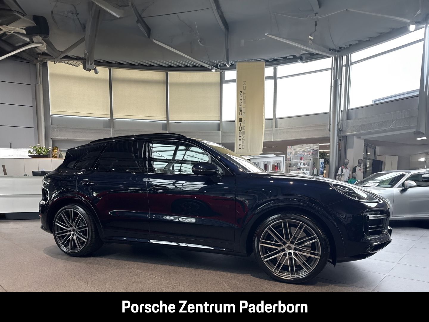Porsche Cayenne Turbo Burmester Luftfederung LED-Matrix