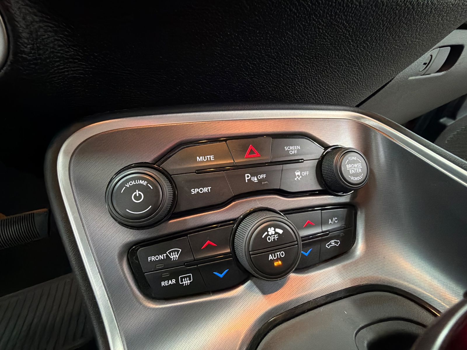 Dodge Challenger R/T 5.7 V8/Octane-Red/Carplay/20"