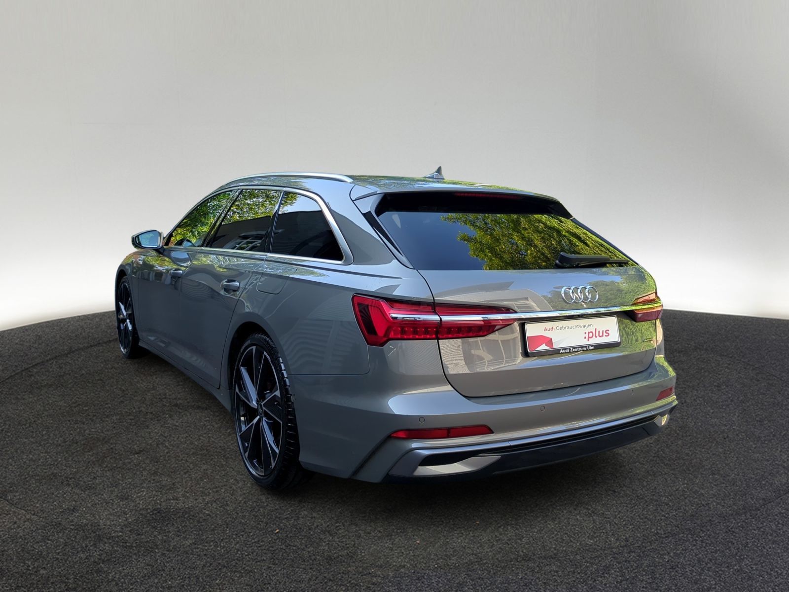 Audi A6 Avant S-Line 55 TFSI e quattro AHK KAM 5J.GAR