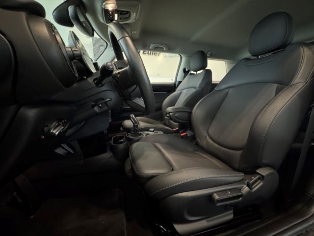 MINI Cooper S - Samsaru's Car Outlet