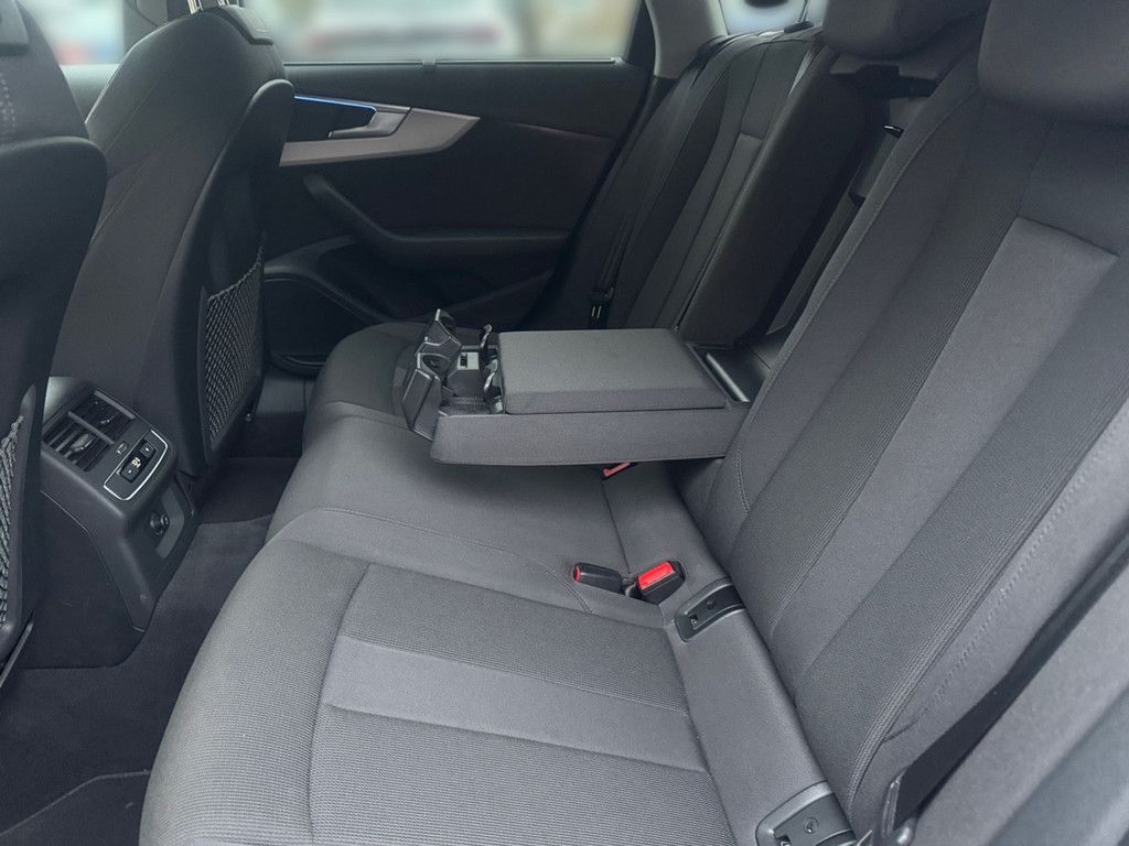 Audi A4 Avant 35 2.0 TFSI advanced S tronic - Samsaru's Car Outlet