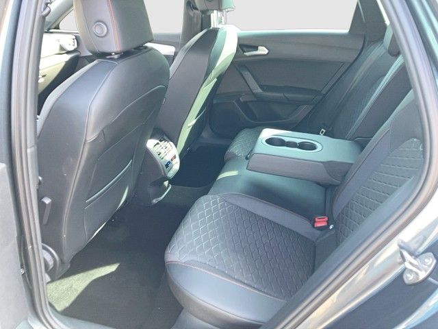 Seat Leon Sportstourer 2.0 TDI DSG FR AHK+NaviPlus